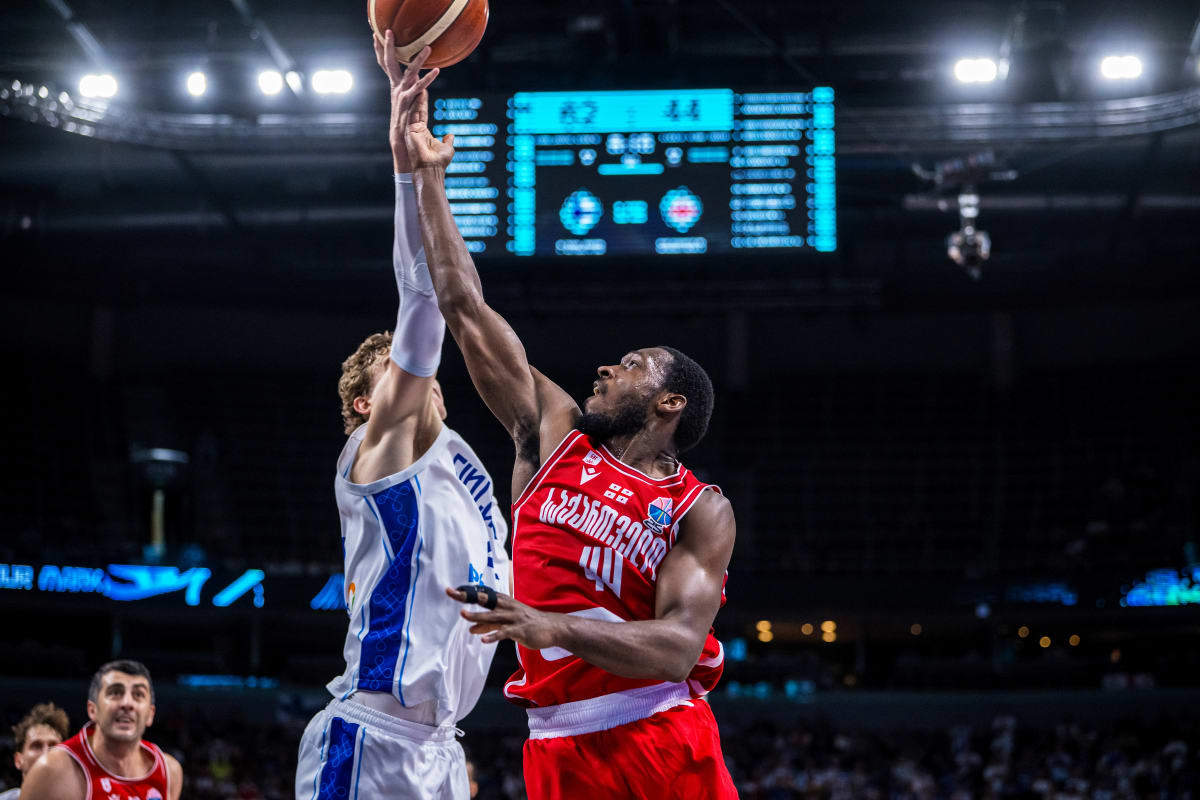 塞尔维亚男篮翻盘德国男篮，莫里斯打破历史纪录