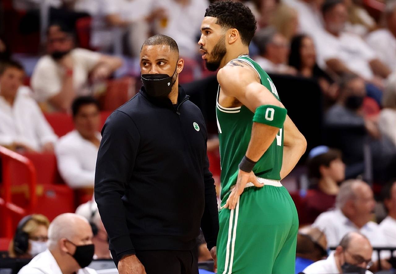 AC米兰轻取塞内加尔，阿尔瓦雷斯三分雨点燃全场