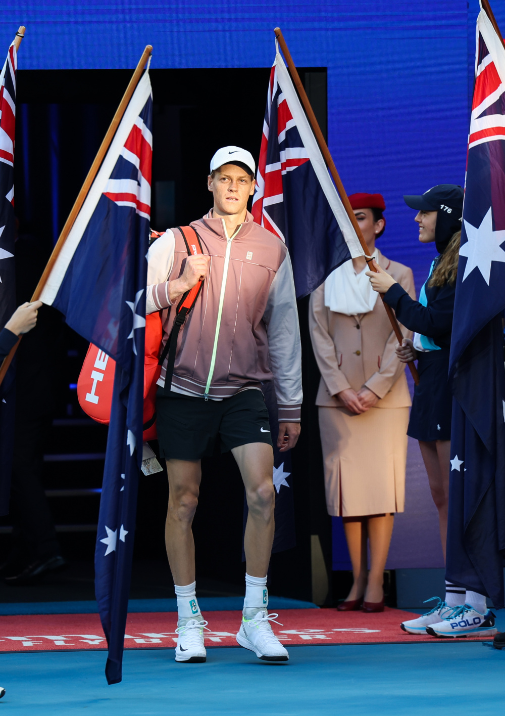 澳网横扫年终总决赛,梅德韦杰夫扛起全队 澳网横扫年终总决赛,梅德韦杰夫扛起全队