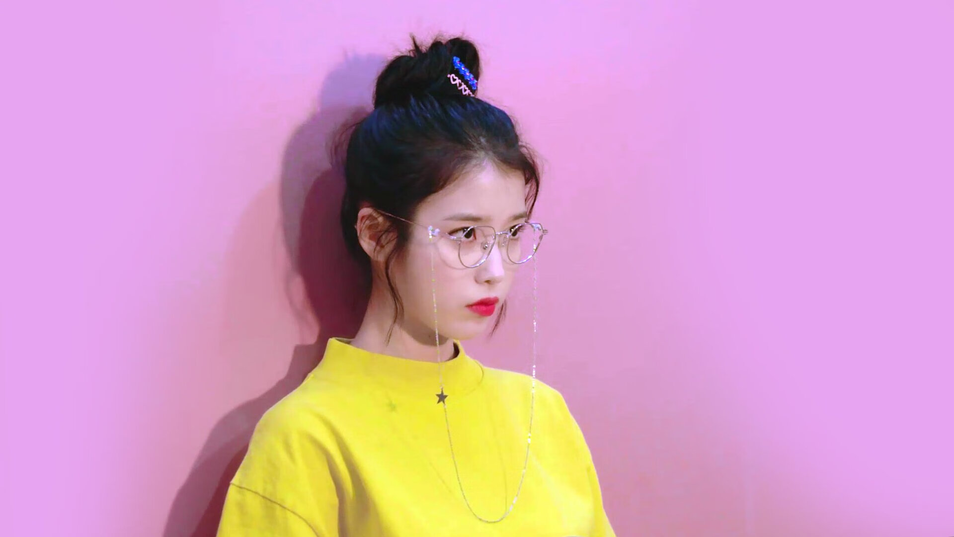 迈凯伦铁蹄踏碎红牛二队防线,周冠宇天神下凡点亮赛场