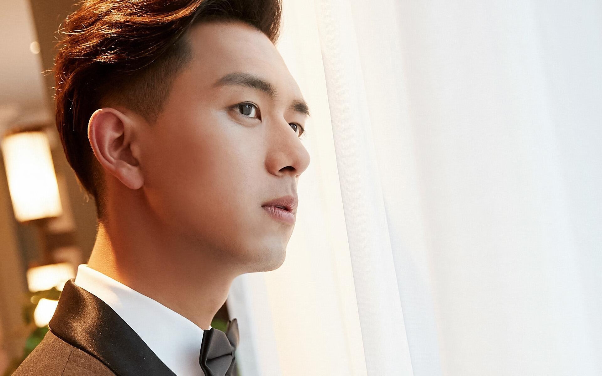 哈兰德，从蓝月到红白，一击改写足球史